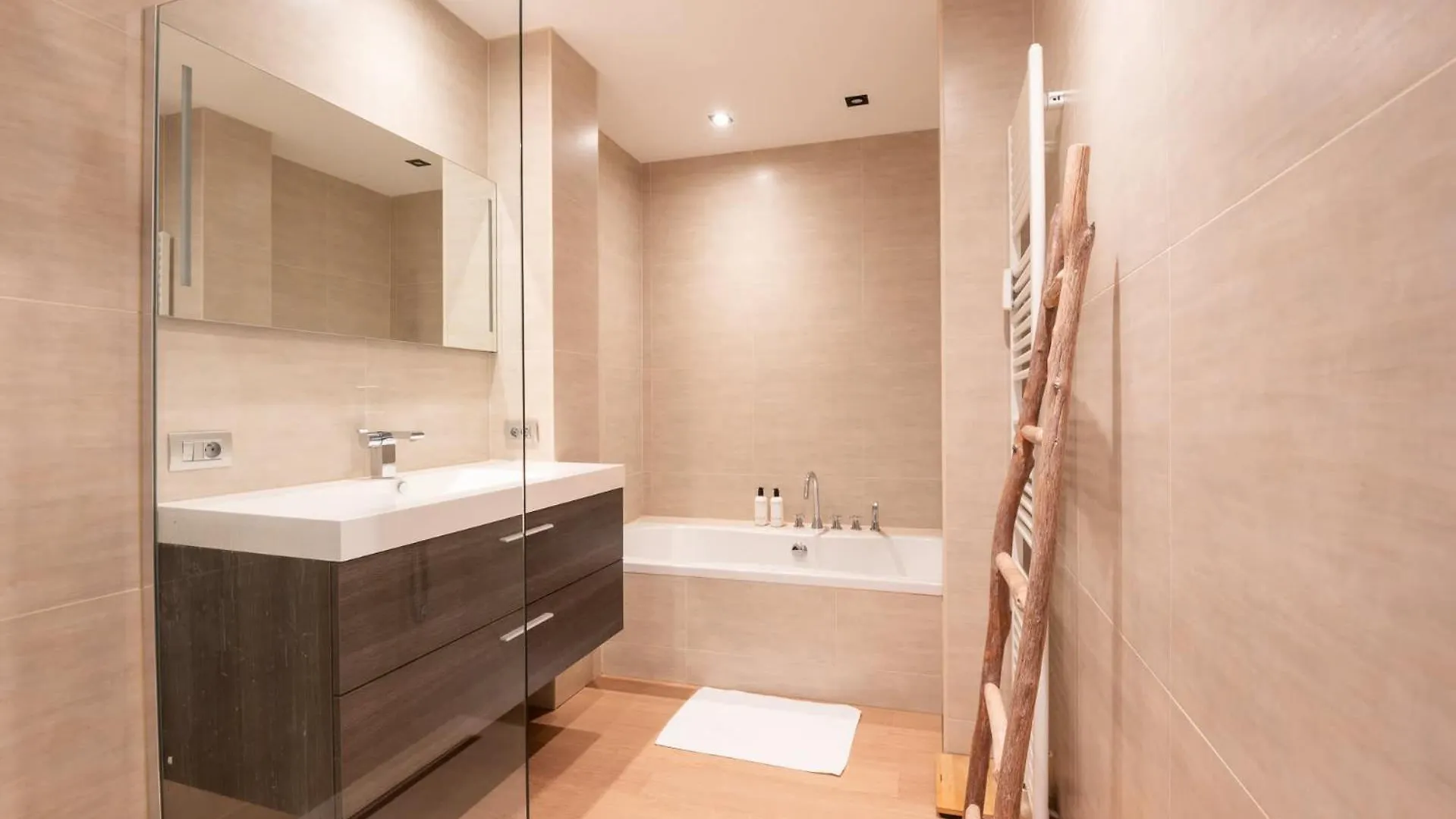 Amazing 3Br Apartment Near The Casino Ostend 0*,  Belgium
